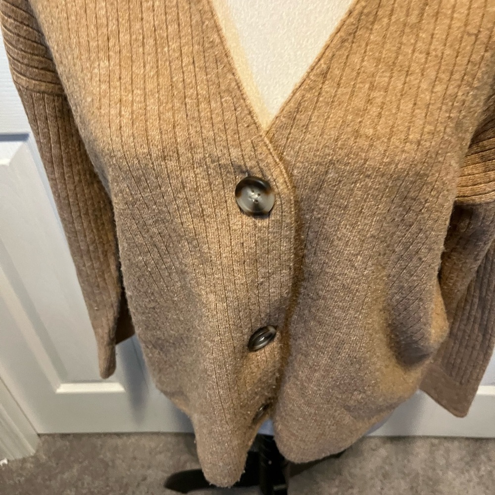 Madewell size S Oversized Women's Tan Button-Up Sweater - Picture 4 of 16